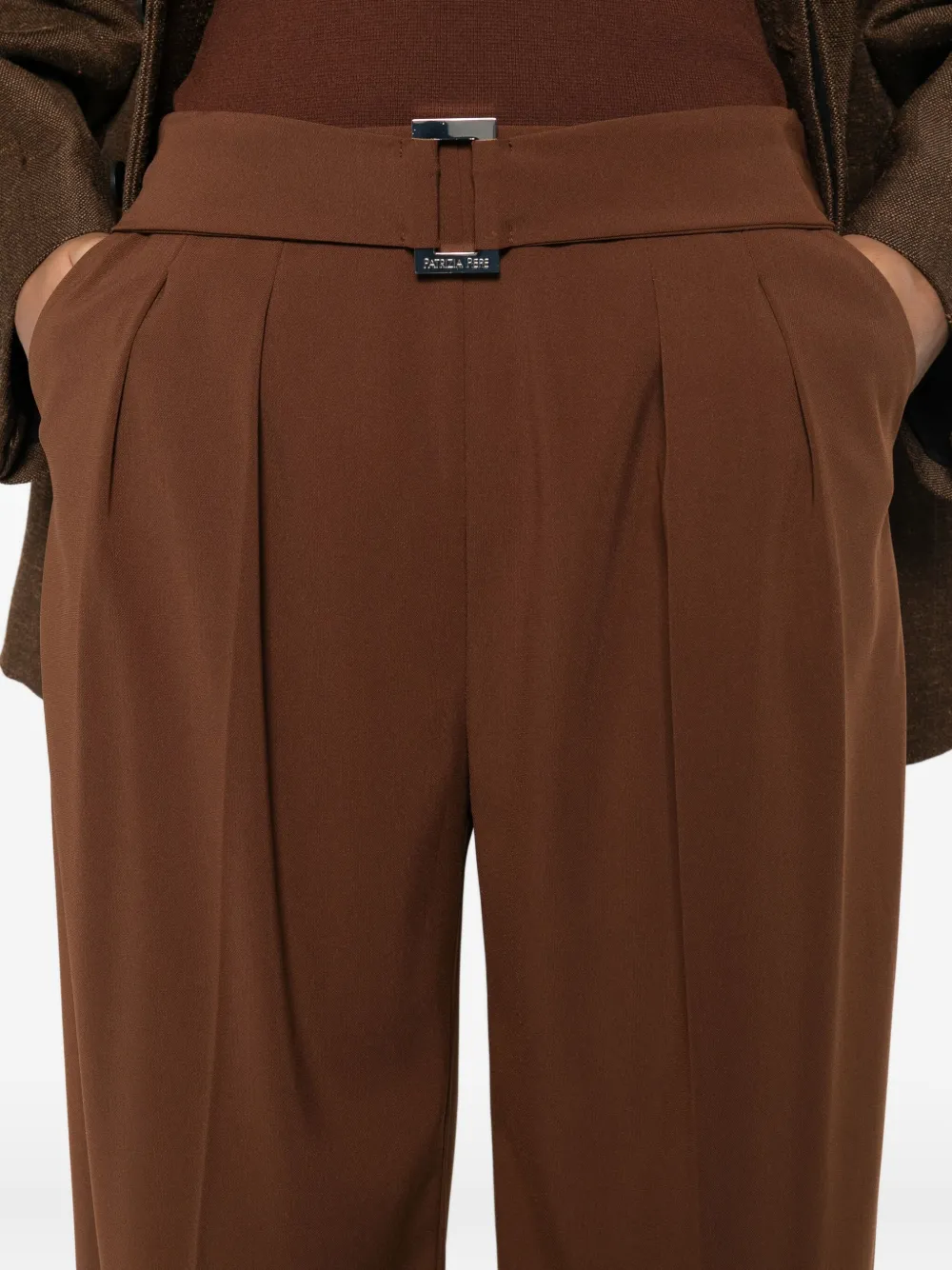 Patrizia Pepe Buckle Pleated Trousers In Brown