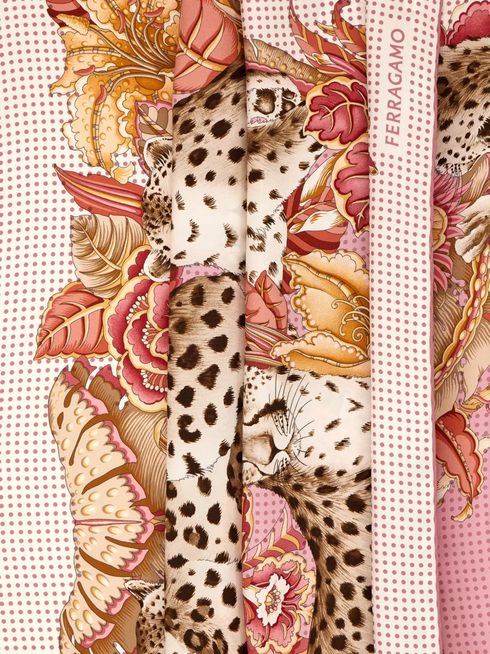 Ferragamo Sjaal met luipaardprint Beige