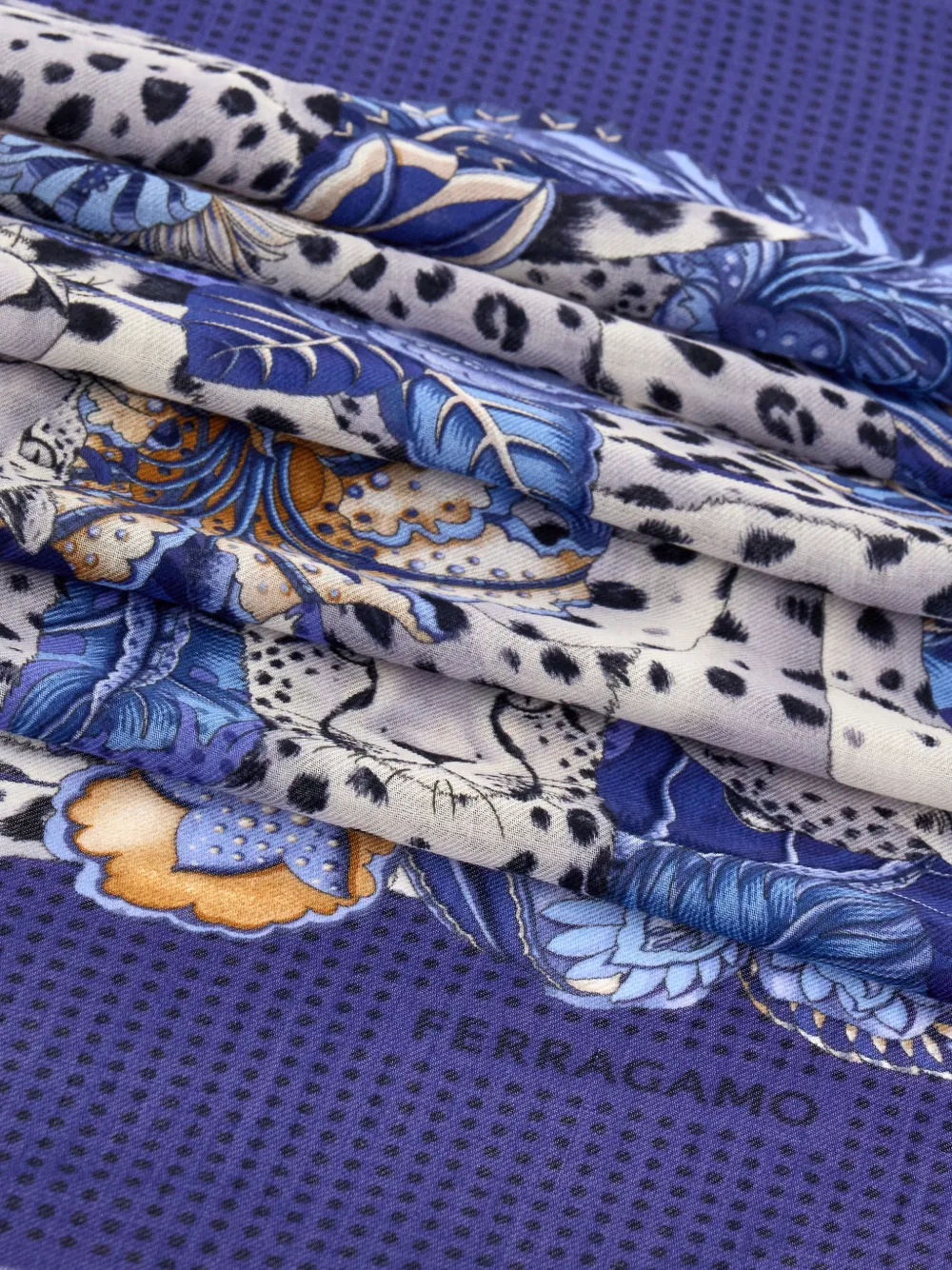 Ferragamo Kasjmier sjaal met Ghepardo-print Blauw
