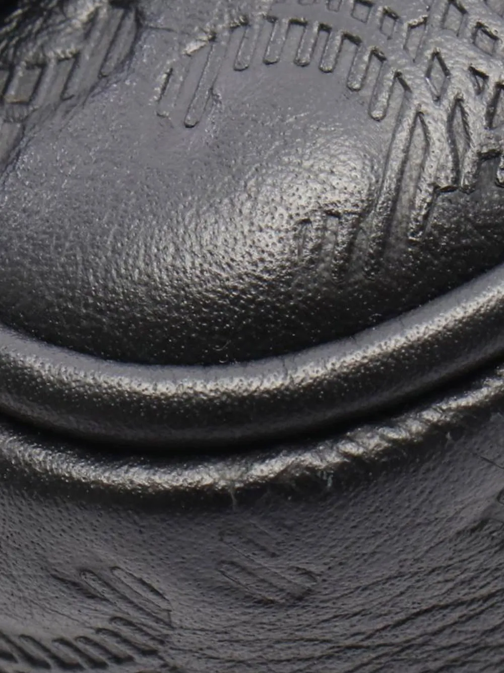 Celine Pre-Owned 2021-2025 Triomphe Embossed Calfskin belt bag | Pre-Owned | Image 2