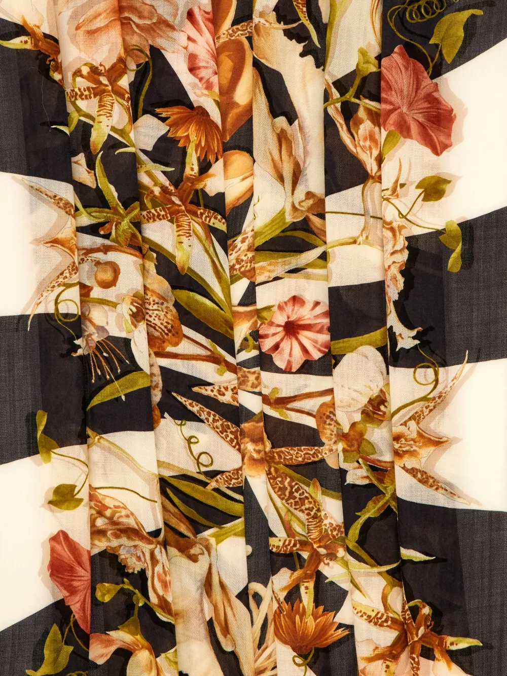 Ferragamo Zijden sjaal met Gaia-print Zwart