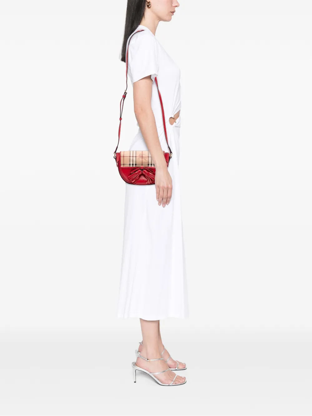 Pre-owned Burberry 2000-2017 Patent Leather And Haymarket Check Coated Canvas Maydown Crossbody Bag In Red