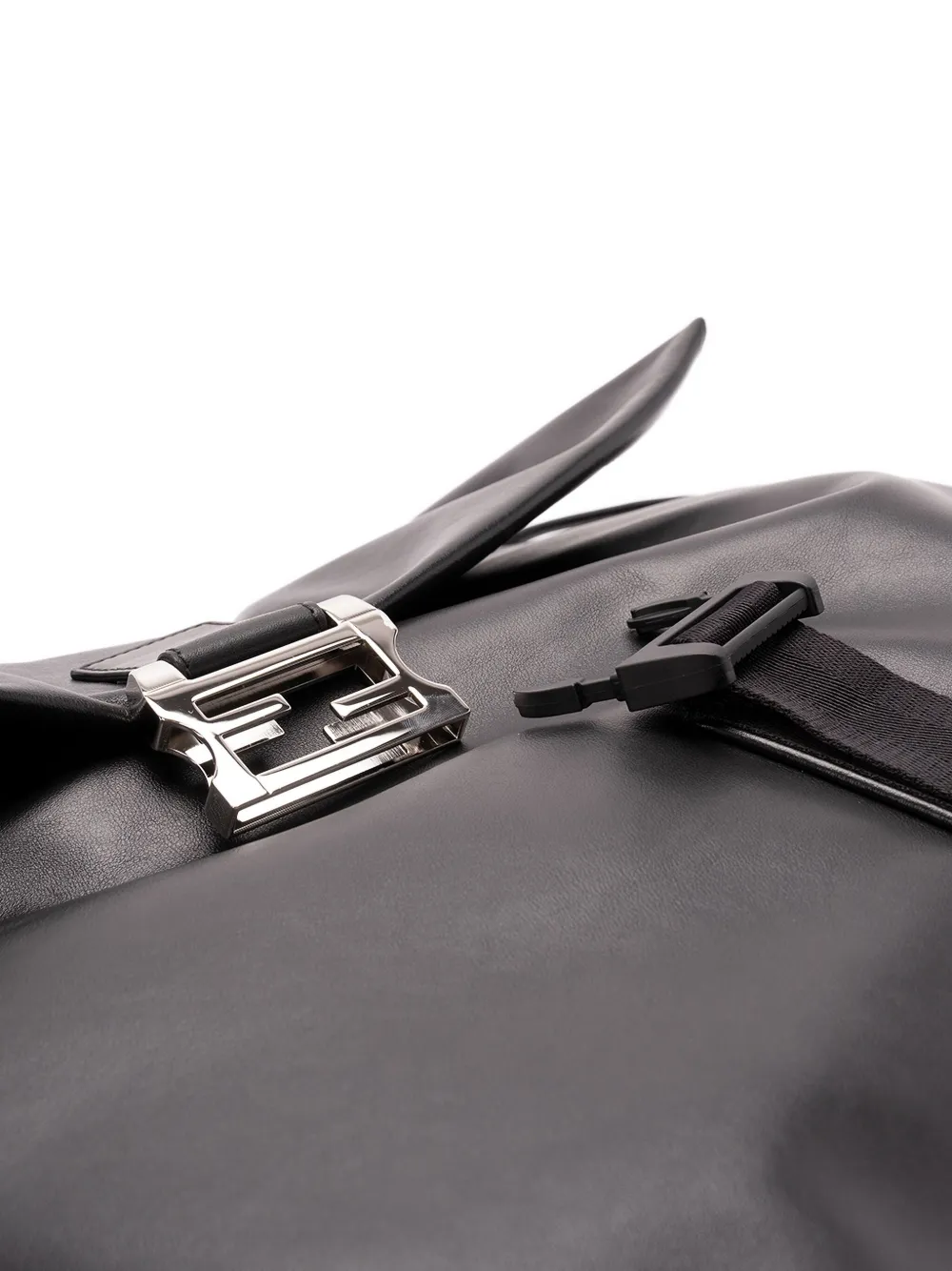 Fendi Maxi Flux Leather Shoulder Bag In Black