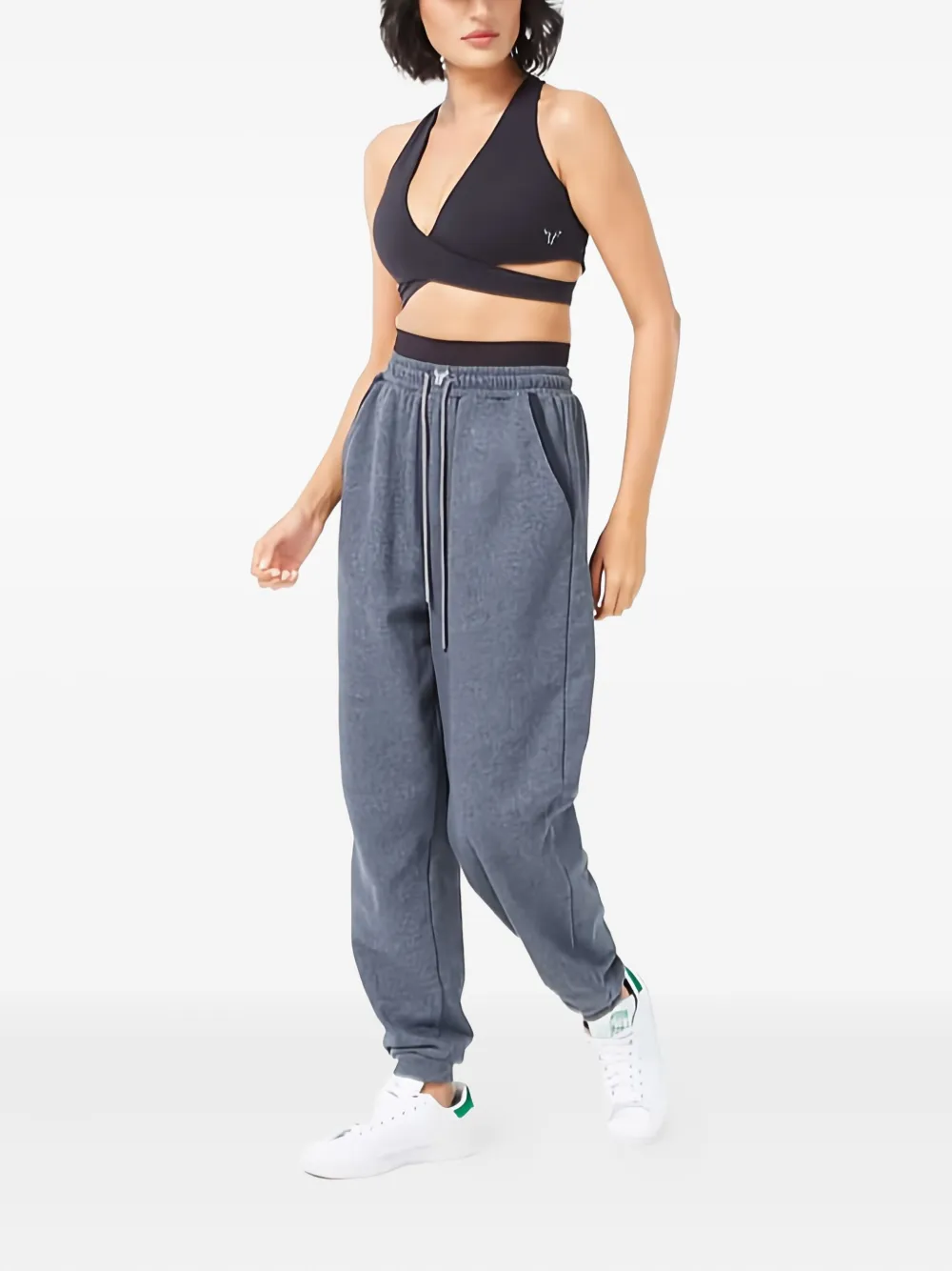 Squatwolf Criss-cross Sports Bra In Black