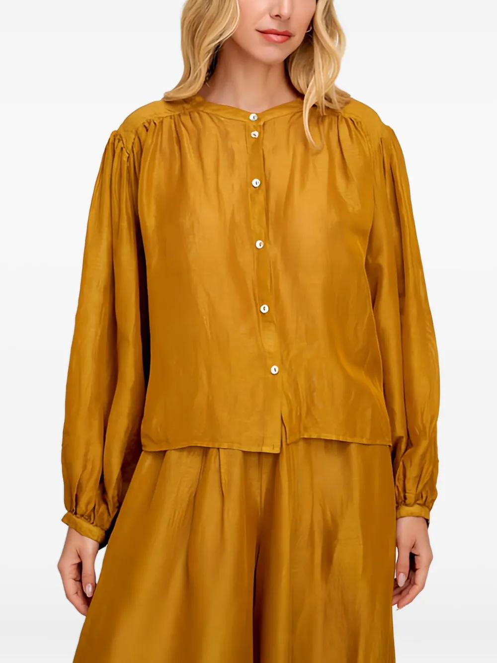 PEARL & CAVIAR Top met lange mouwen en knoop - Geel
