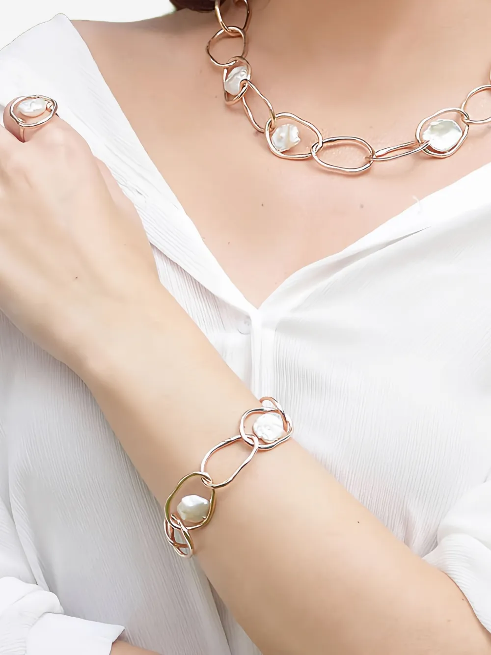 ATELIER MON Grencian Goddess armband met parels - Goud