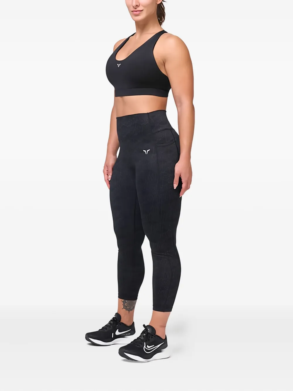 SQUATWOLF Essential racerback sport-bh Zwart