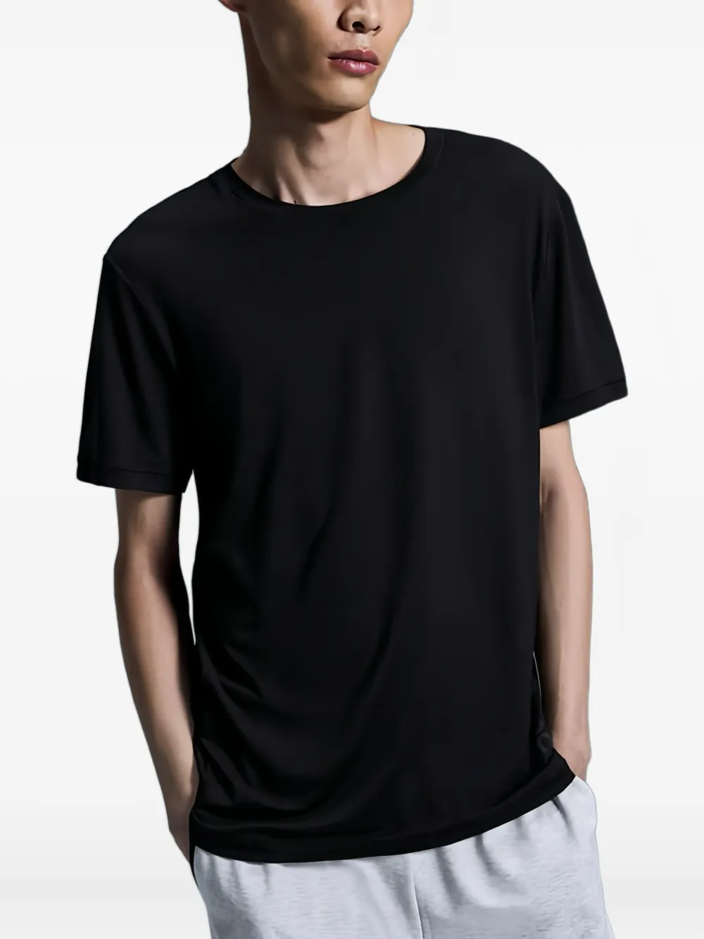 On Running Studio-T short-sleeved T-shirt | Black | Image 1