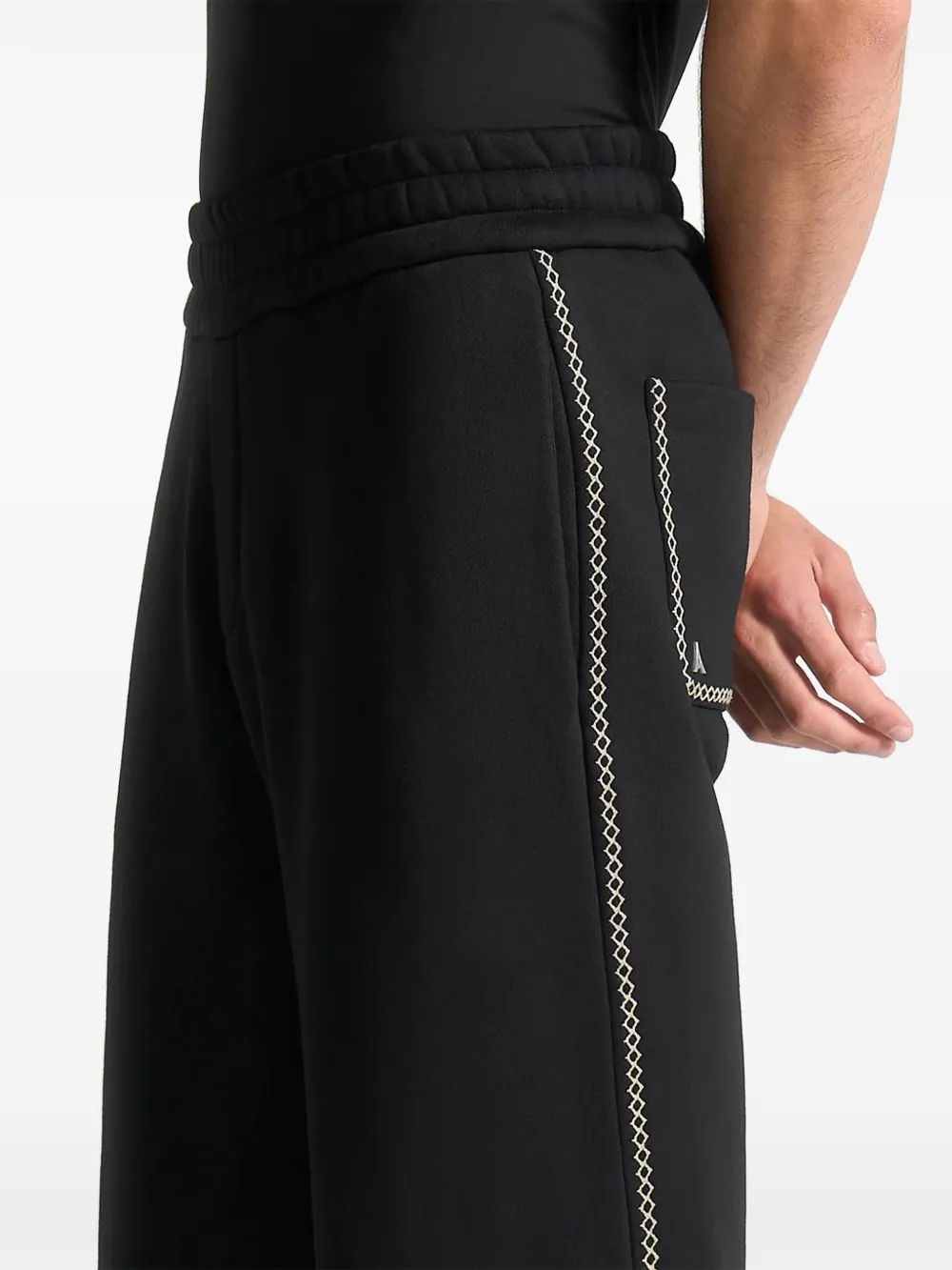 Manière De Voir Marcel eiffel-embroidered track pants Zwart