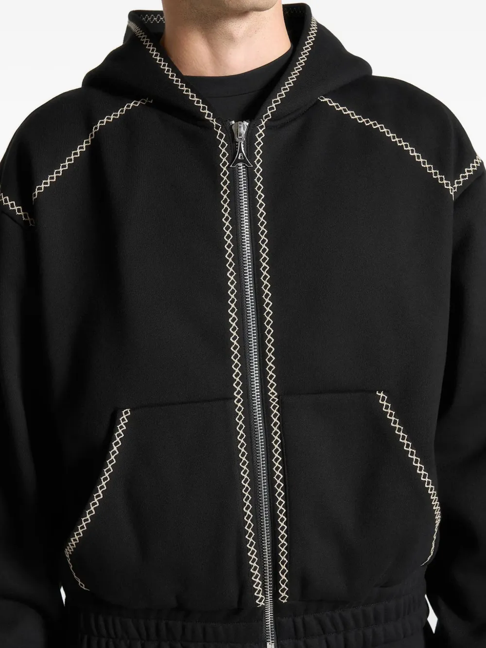 Manière De Voir Ivan hoodie met rits en stiksels Zwart