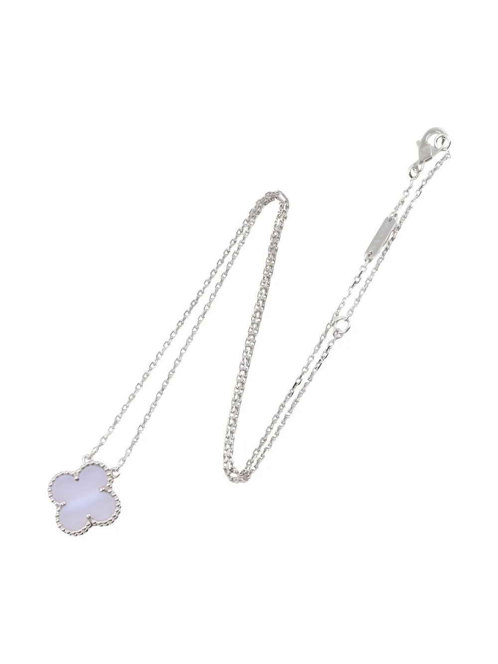 Pre-owned Van Cleef & Arpels 2010's 18k White Gold Alhambra Chalcedony Necklace In Silver