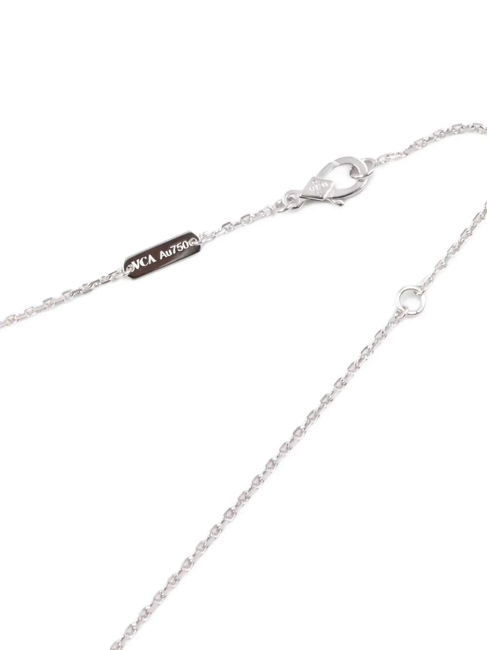 Pre-owned Van Cleef & Arpels 2010's 18k White Gold Alhambra Chalcedony Necklace In Silver