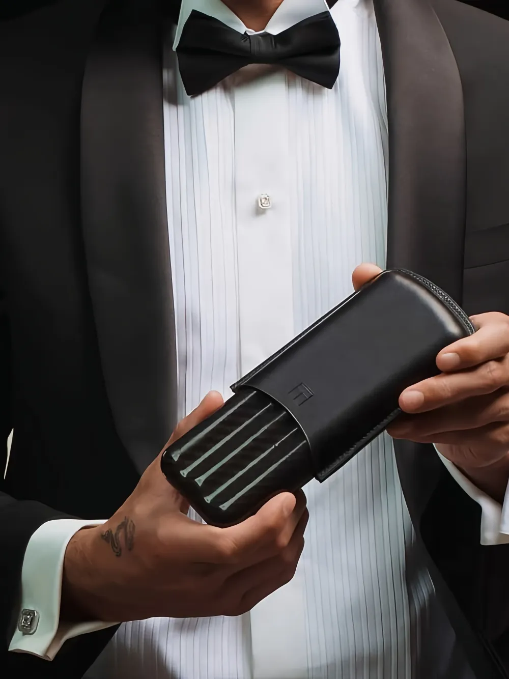 Tateossian Cigar Case In Black