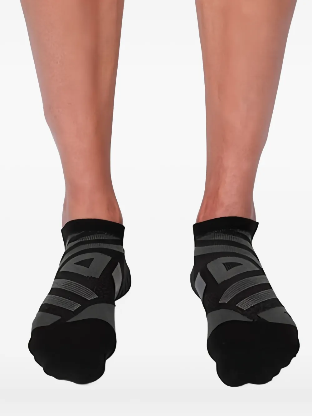 On Running geometric-panel socks | Image 2