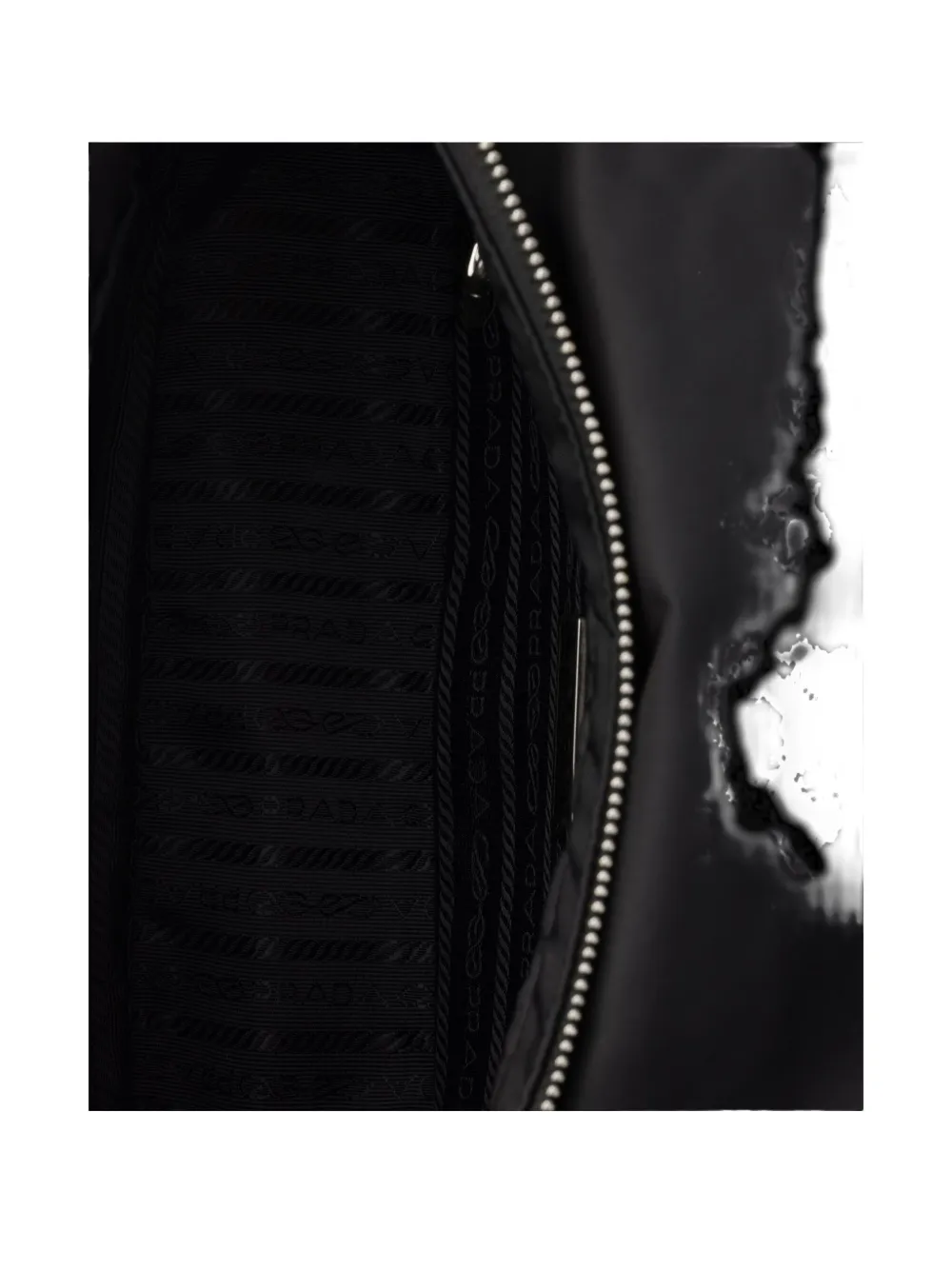 Prada stitching padded shoulder bag - Zwart