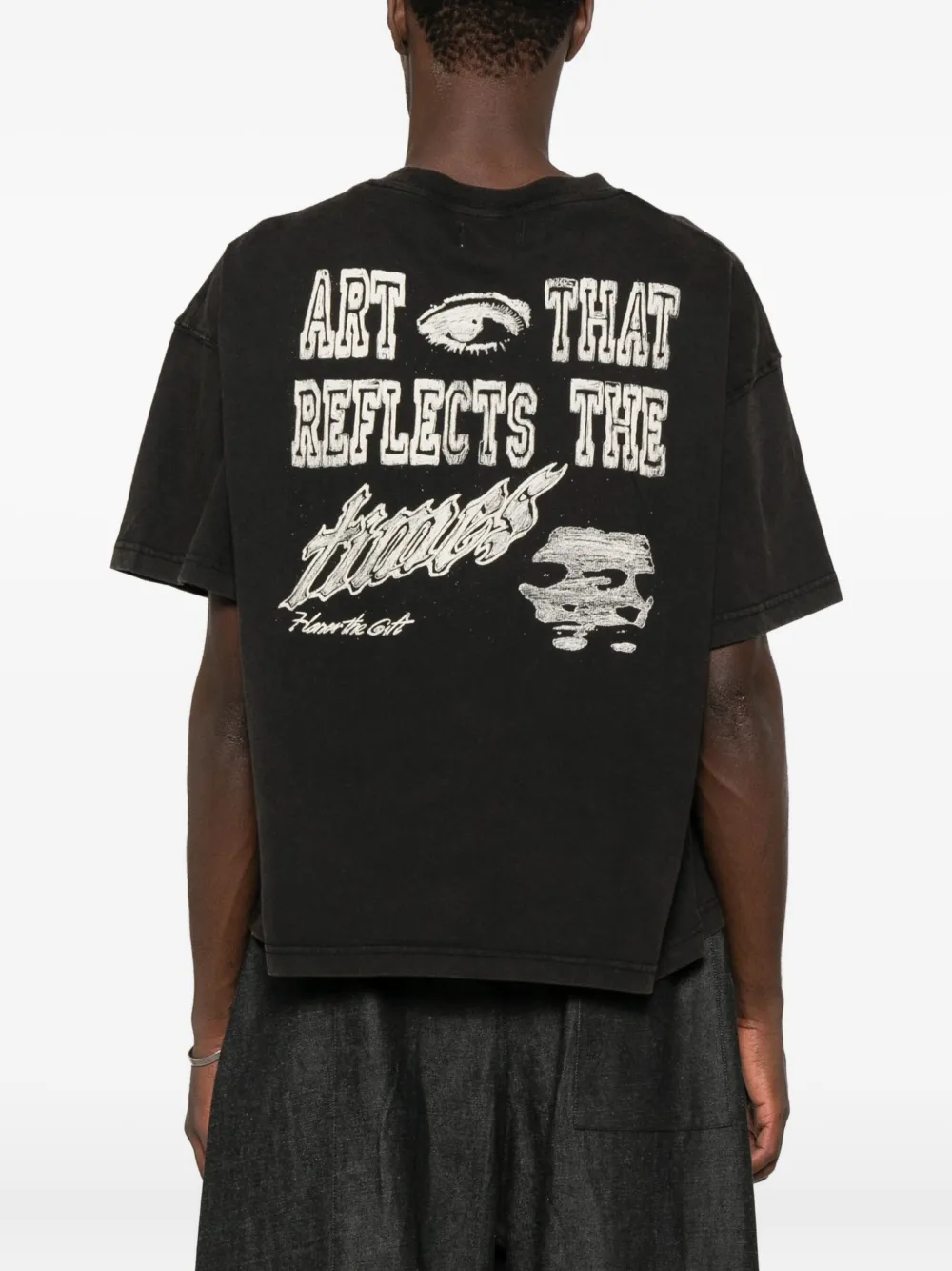 Honor The Gift Art That Reflects T-shirt Zwart