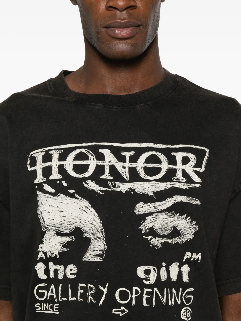 Honor The Gift Art That Reflects T-shirt Zwart