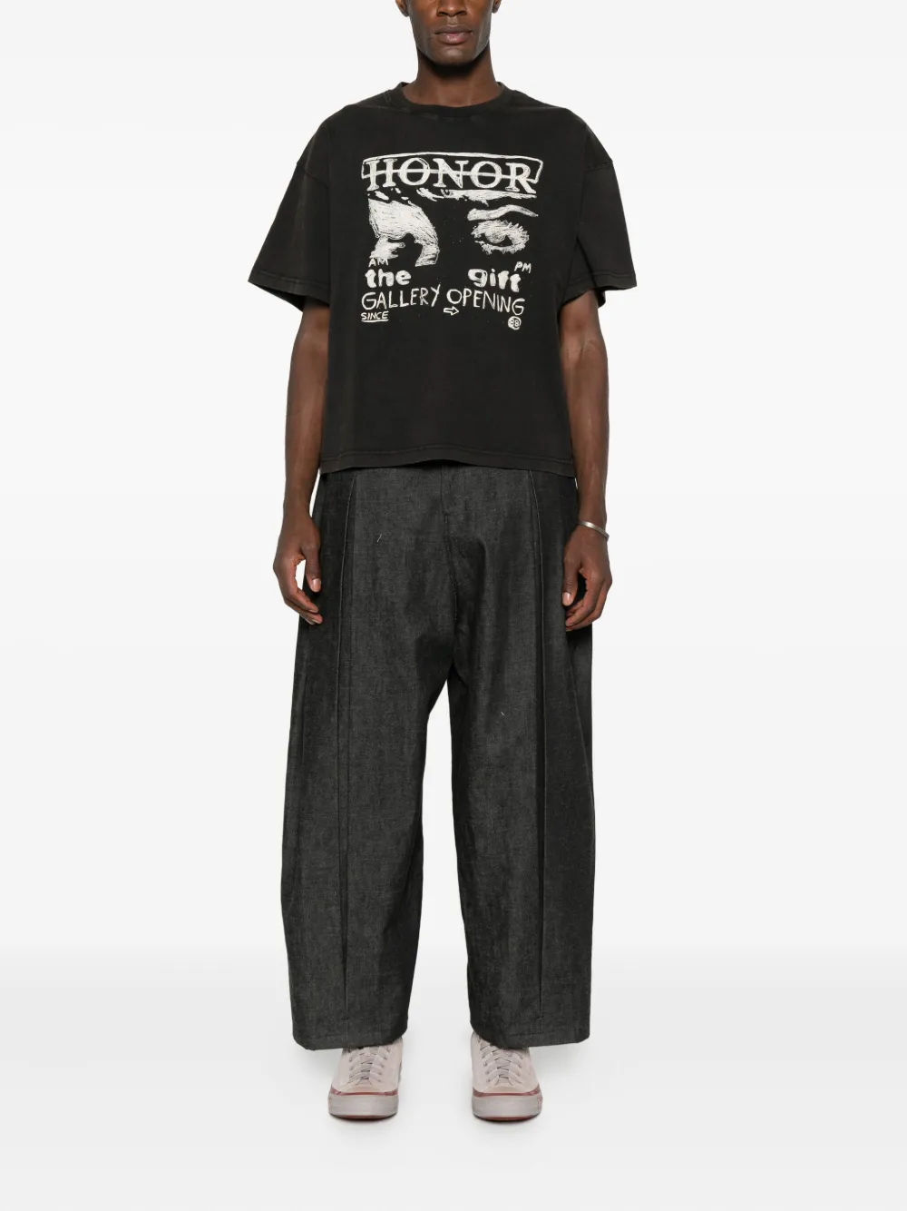 Honor The Gift Art That Reflects T-shirt - Zwart