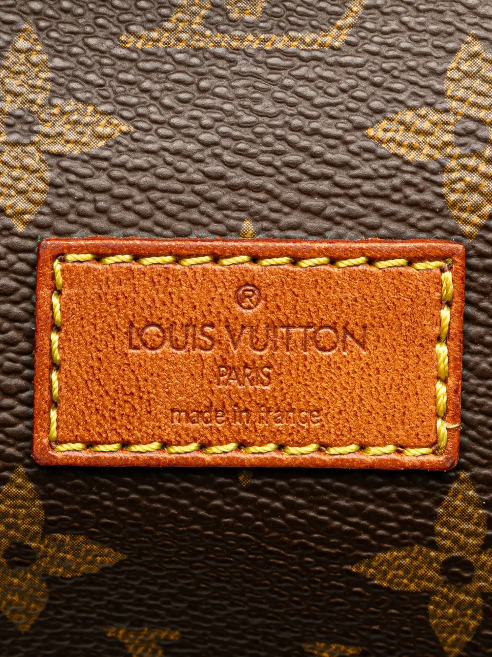 Pre-owned Louis Vuitton 1999 Monogram Saumur 43 Travel Bag In Brown