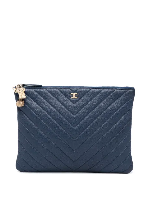 CHANEL Pre-Owned 2018 Medium Chevron Caviar Ancient Greek Charms O Case clutch bag