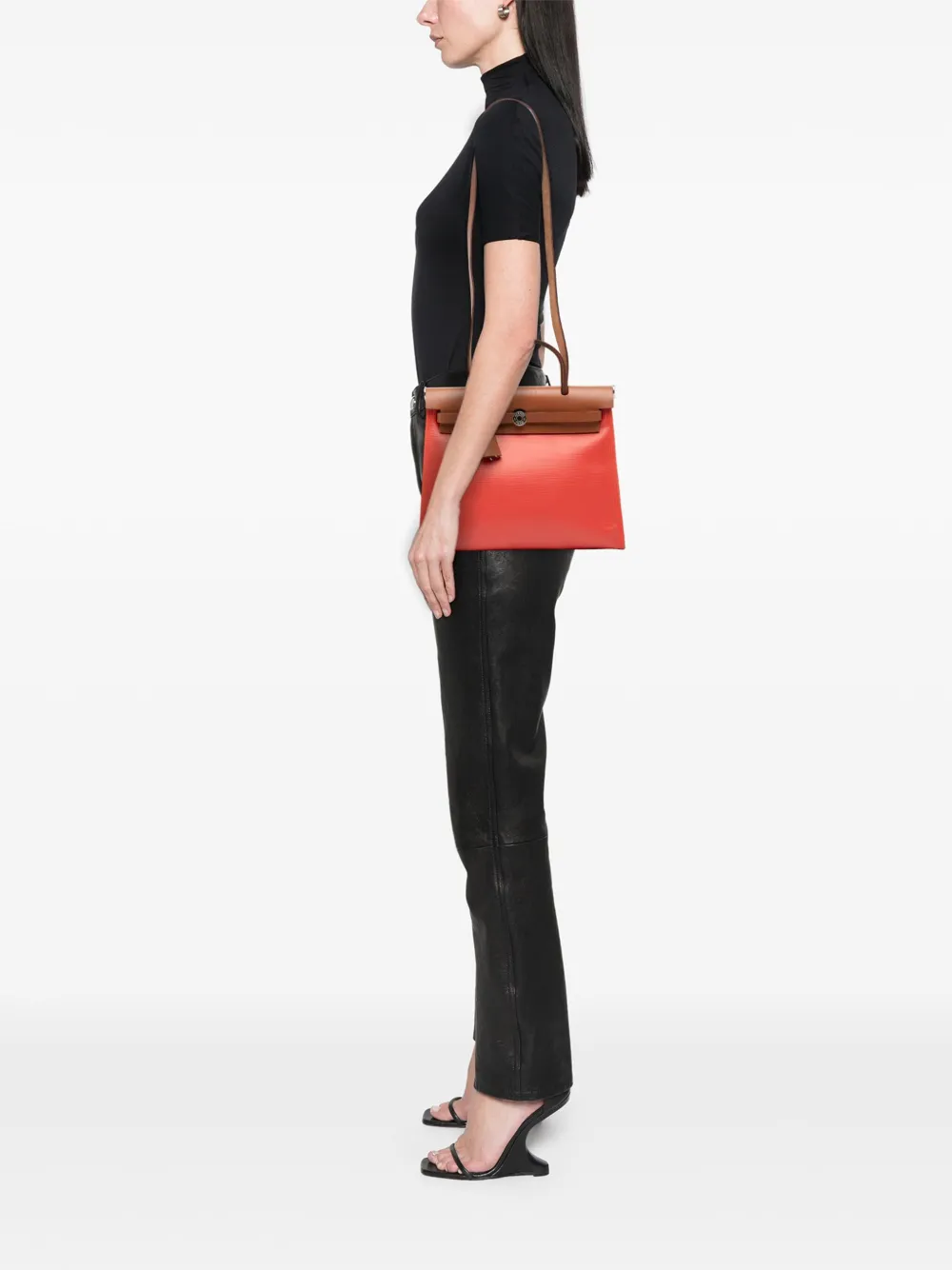 Hermès Pre-Owned 2019 Toile Herbag Zip 31 satchel | Pre-Owned | Image 2