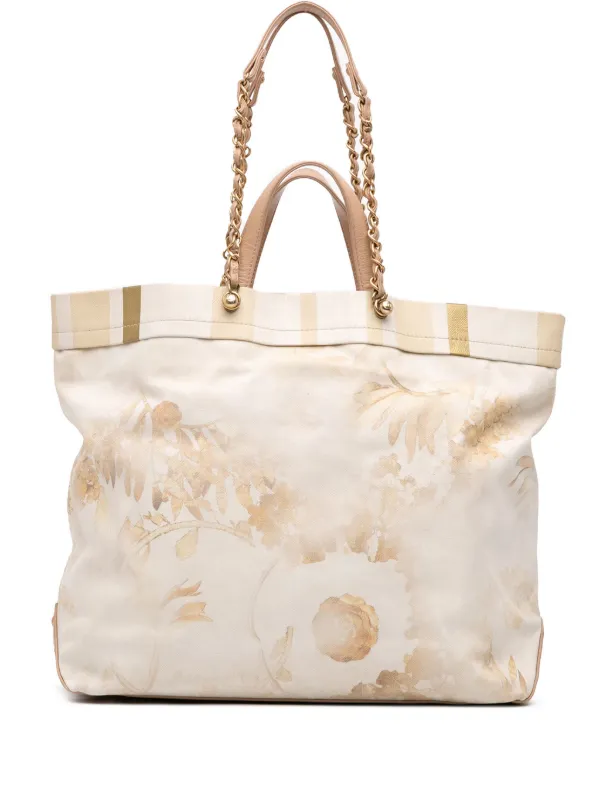 CHANEL Pre-Owned 2018 Canvas Floral Shopping Tote Satchel