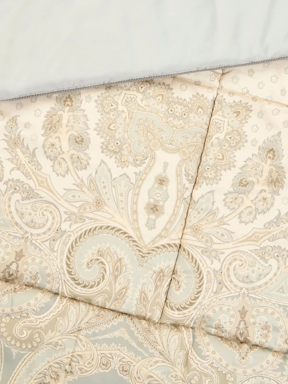 Etro Home Medallion-motif Cotton Quilt (270cm X 270cm) In Neutral