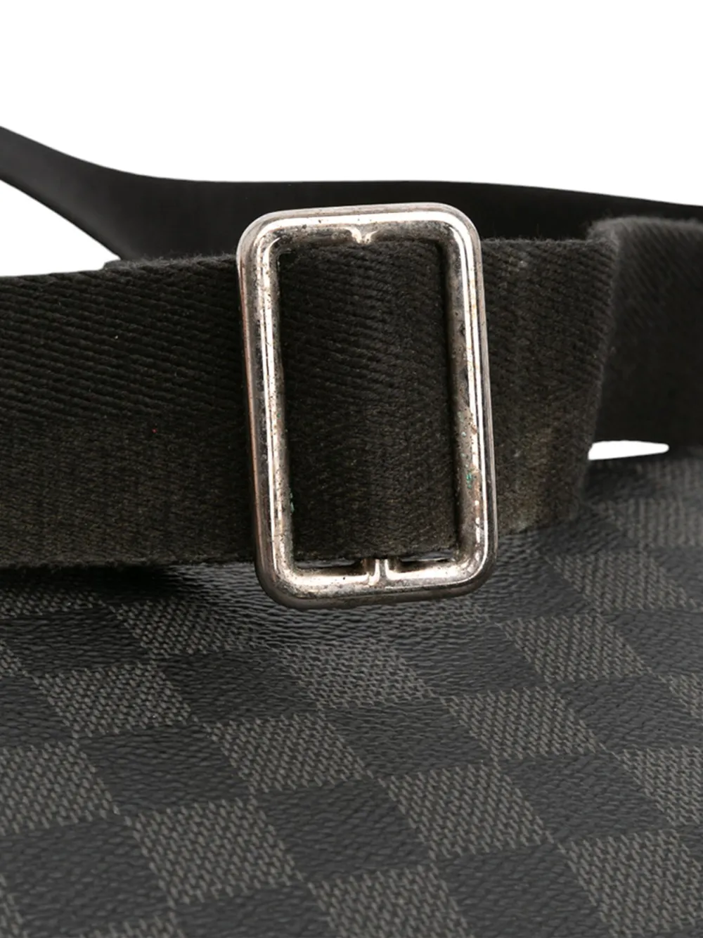 Pre-owned Louis Vuitton 2014 Damier Graphite Skyline Messenger Mm Crossbody Bag In Black