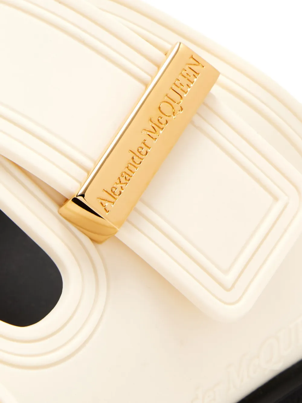 Alexander McQueen Hybrid sandalen met gesp Beige