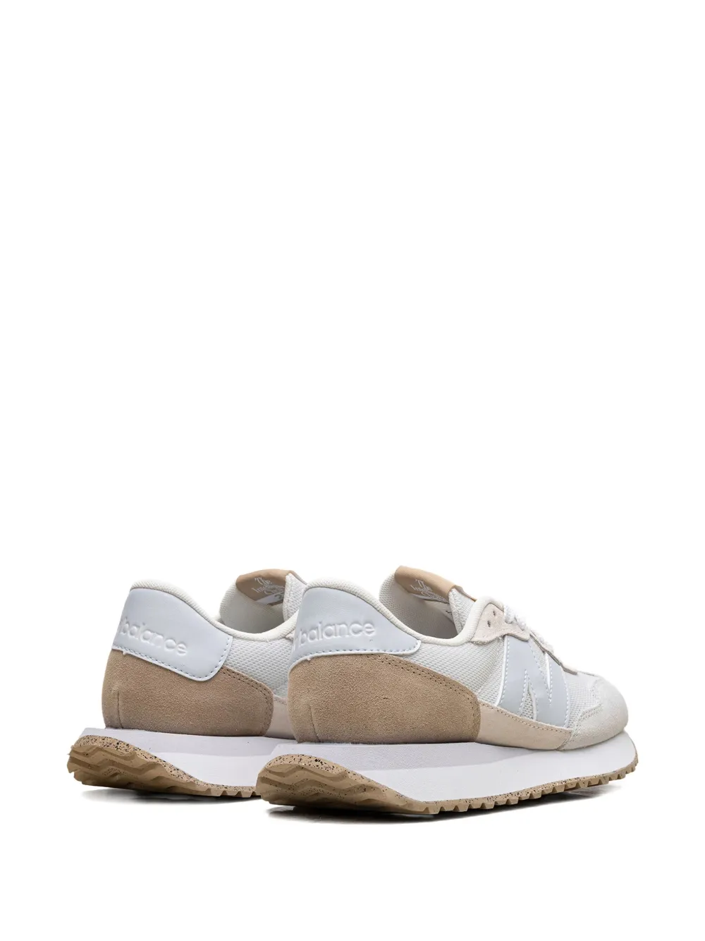 New Balance 237 suède sneakers met vlakken Beige
