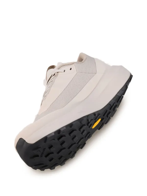Arc'teryx Norvan LD 4 GTX スニーカー | ニュートラル | FARFETCH JP