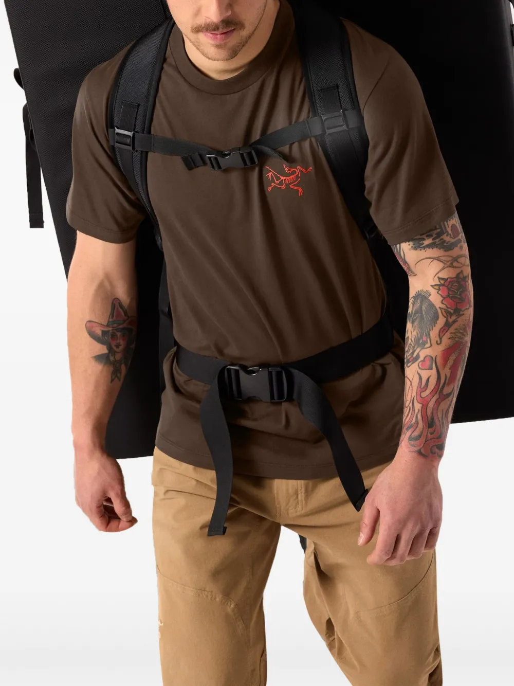 Arc'teryx Kragg SL T-shirt met logo Bruin