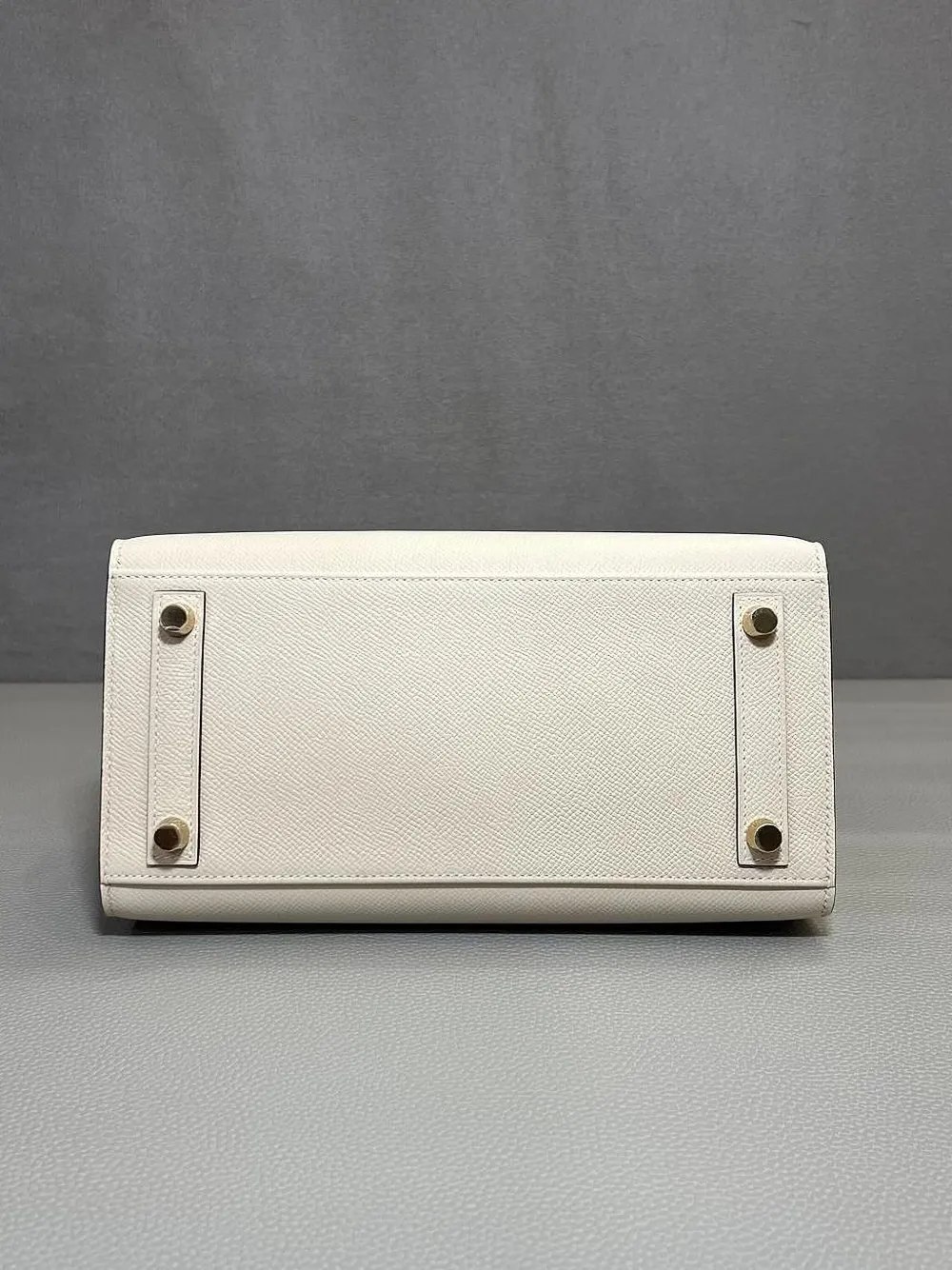 Pre-owned Hermes 2022 Birkin 25 Handbag In Neutral