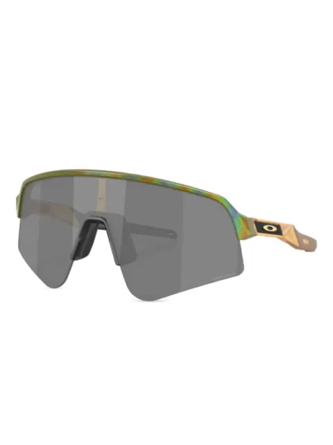 Oakley lentes de sol con armazón geométrica