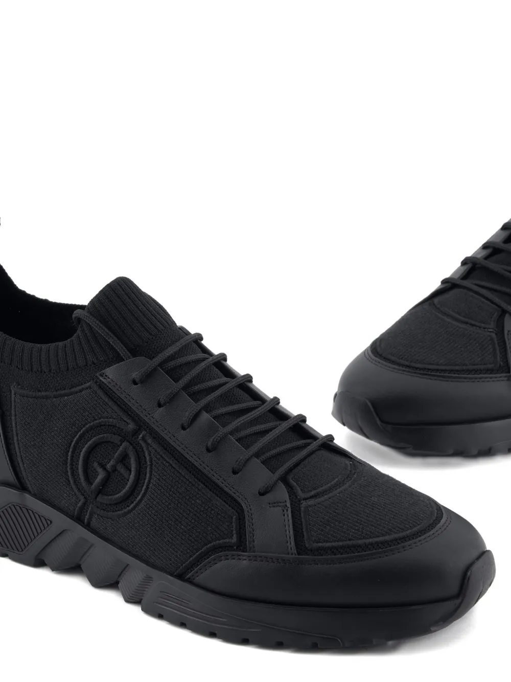 Giorgio Armani Sneakers met geborduurd logo Zwart