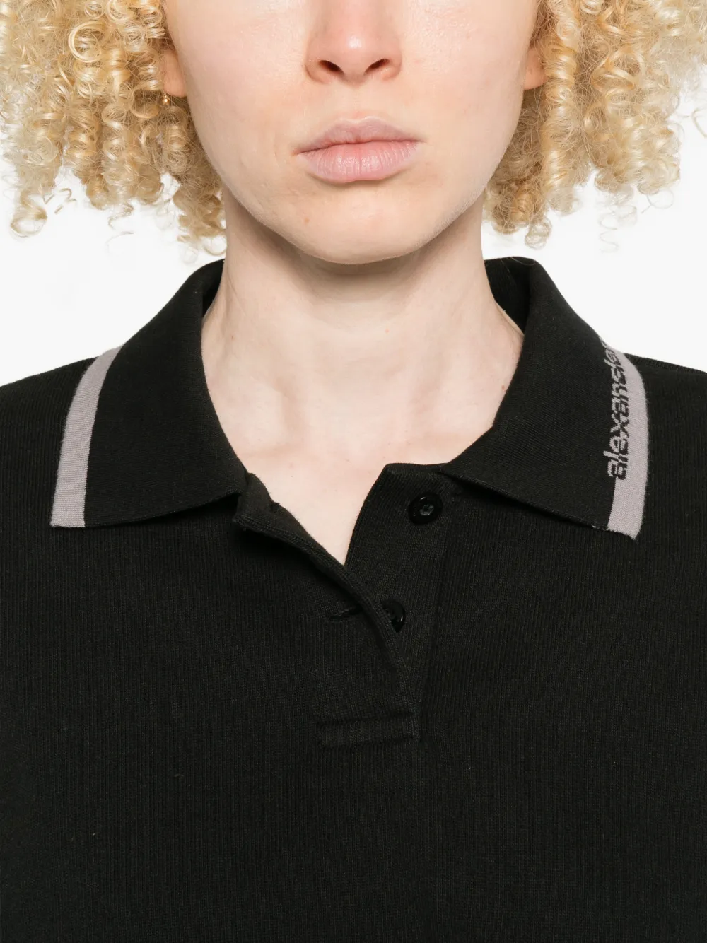 【新品未使用】Alexander wang クロップド ポロシャツ チャコール Alexander Wang クロップド ポロシャツ | ブラック | FARFETCH JP