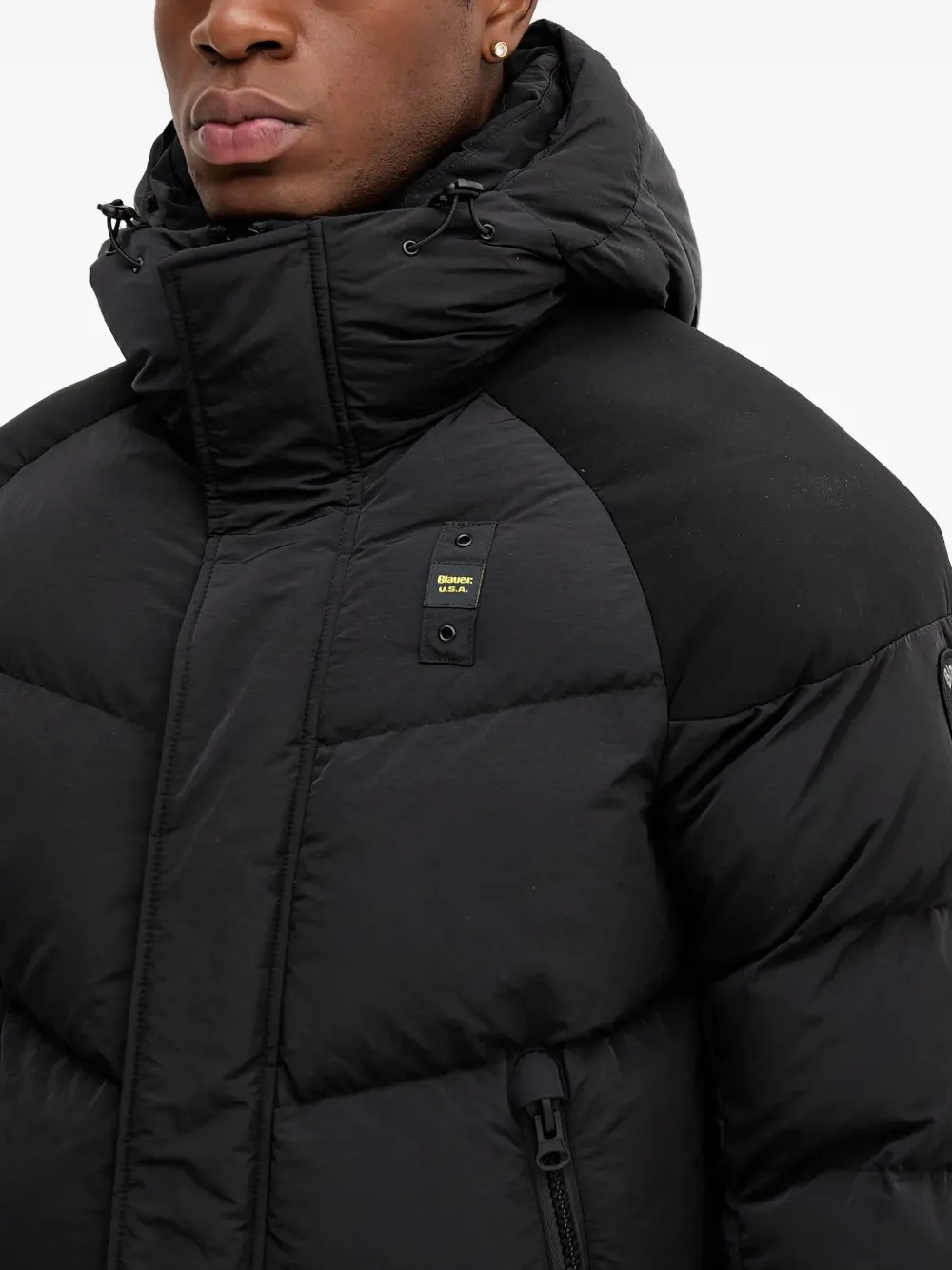 Blauer Jack met capuchon Zwart