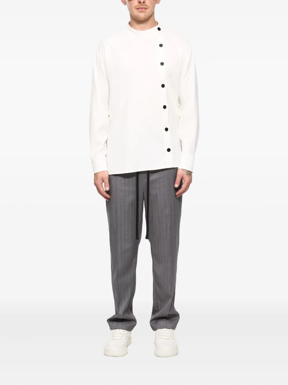 HAMZA button band-collar shirt | Image 2