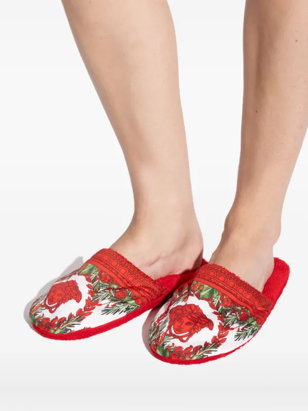 Versace バロックプリント スリッポン | レッド | FARFETCH JP