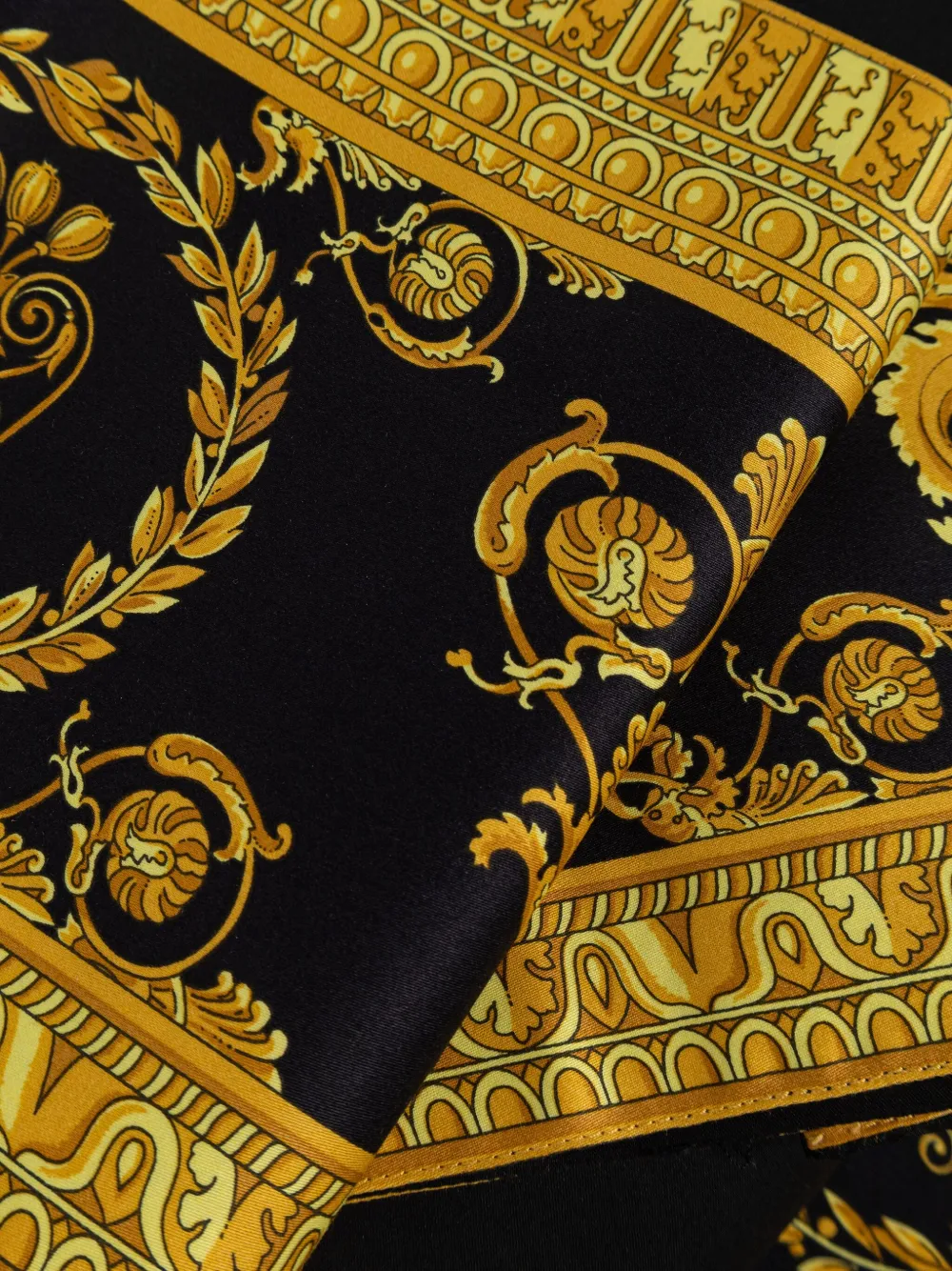 Medusa motif bedding (set four pieces)