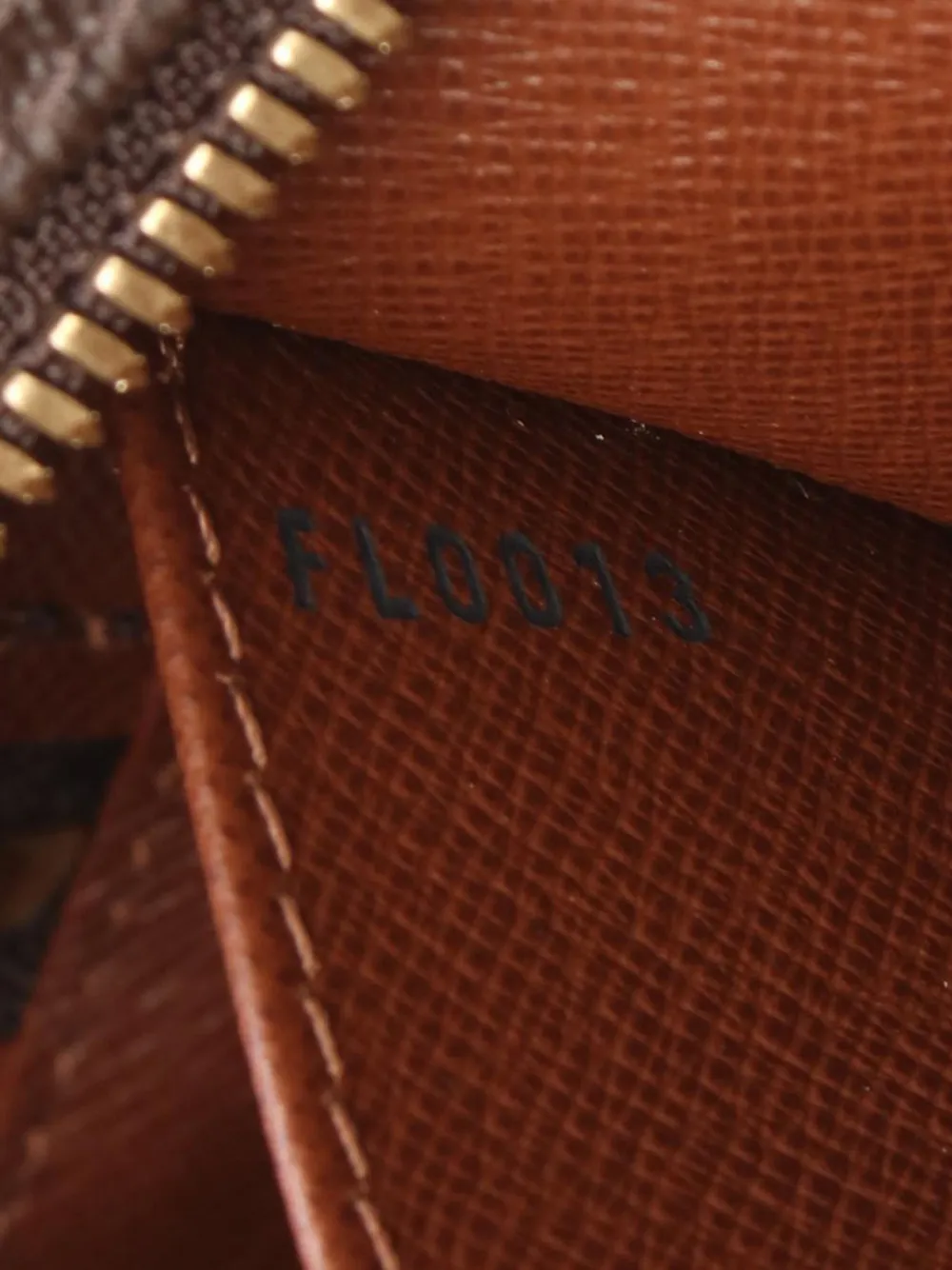 Pre-owned Louis Vuitton 2003 Monogram Cite Mm Shoulder Bag In Brown