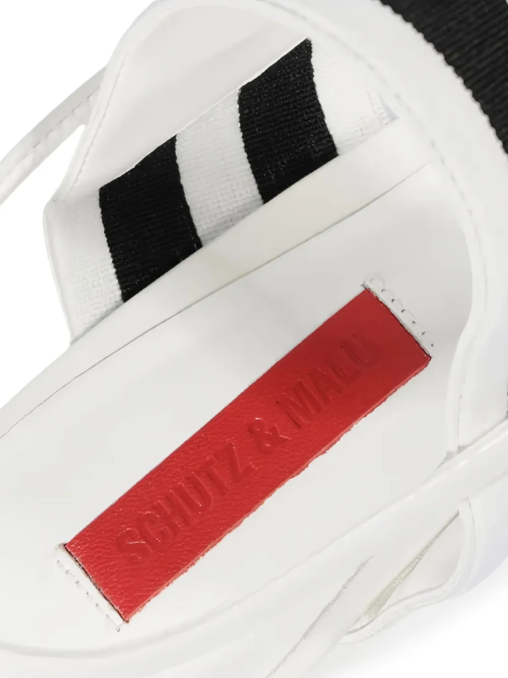 Schutz Gestreepte pumps Wit