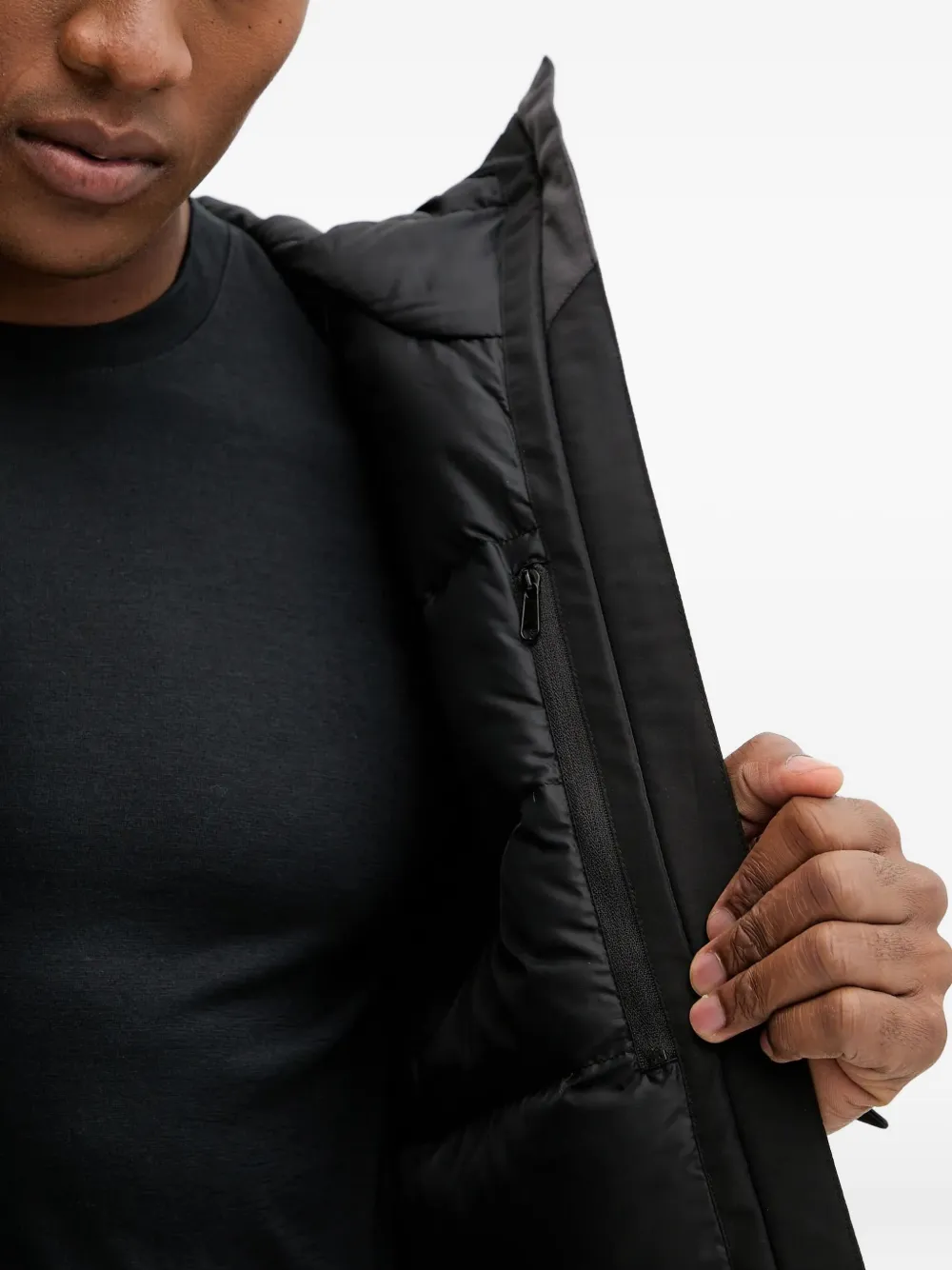 JACK WOLFSKIN Icecape trainingsjack met capuchon en ritssluiting Zwart