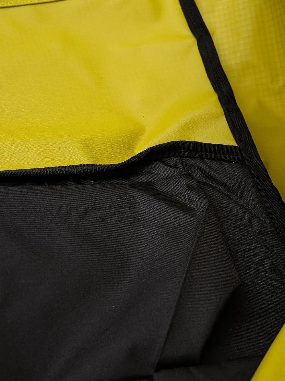 Jack Wolfskin Logo-print Backpack In Yellow