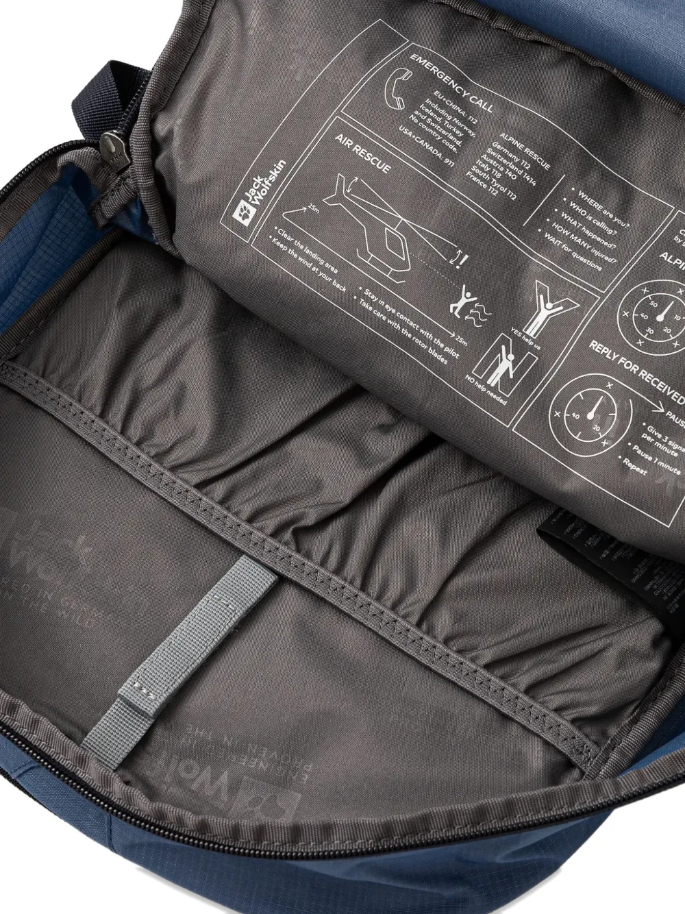 Jack Wolfskin Logo-detailing Backpack In Blue