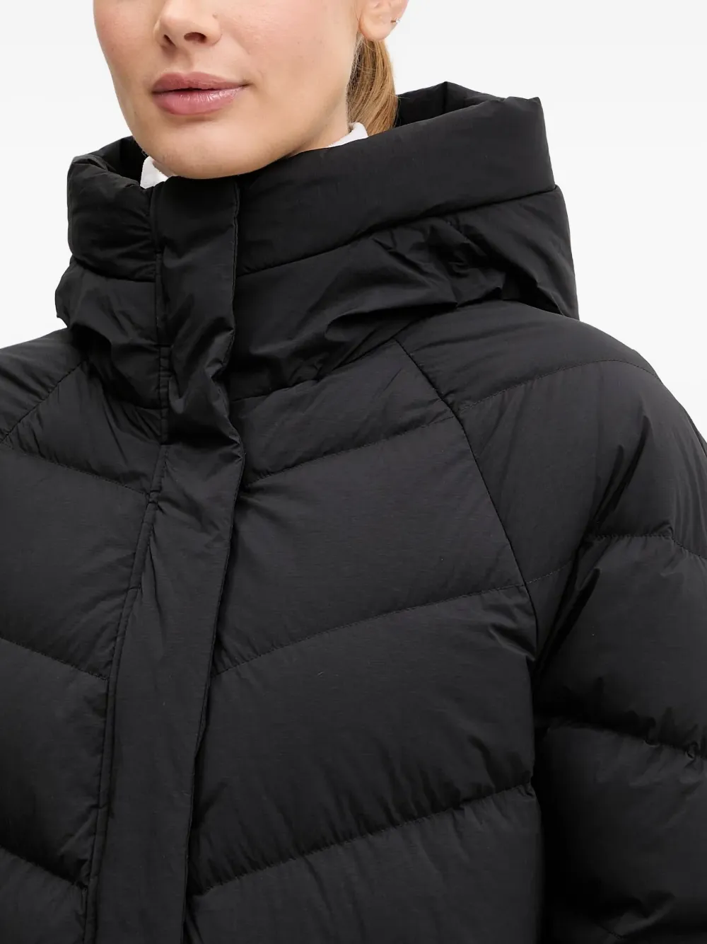 JACK WOLFSKIN Marienplatz gewatteerde jas met capuchon Zwart