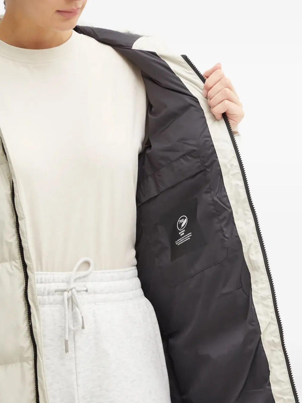 JACK WOLFSKIN Frozen Lake jas met capuchon en ceintuur Beige