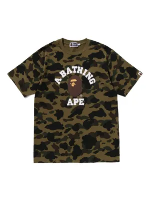 A BATHING APE® logo-print T-shirt | Black | FARFETCH