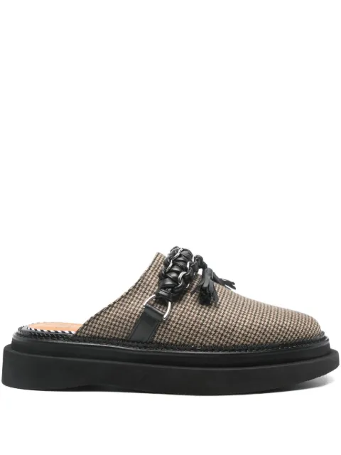 Toga Virilis Pulla mules