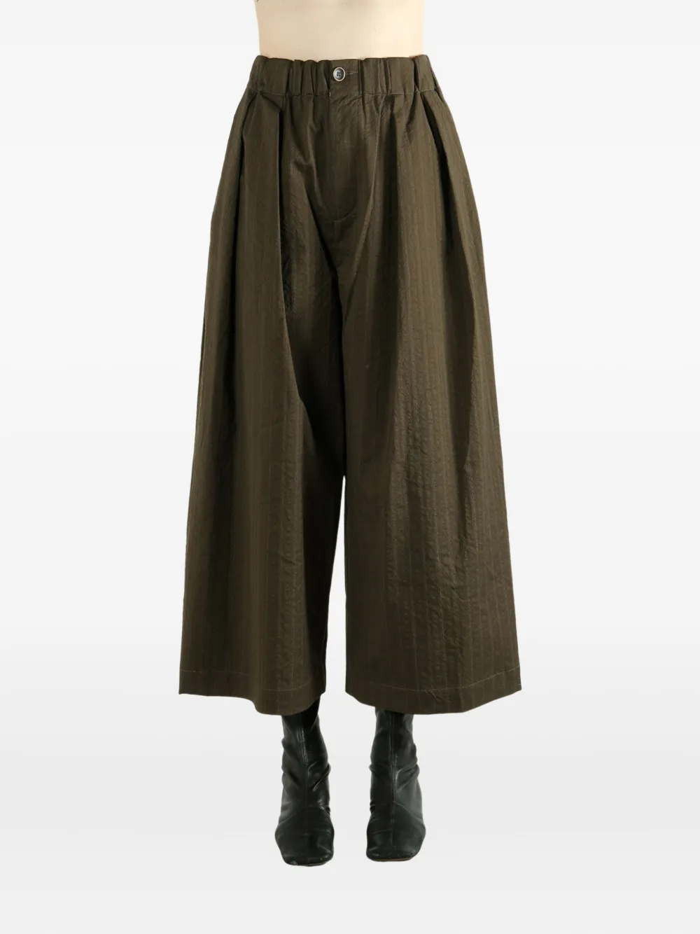 Uma Wang pleated cropped trousers - Bruin